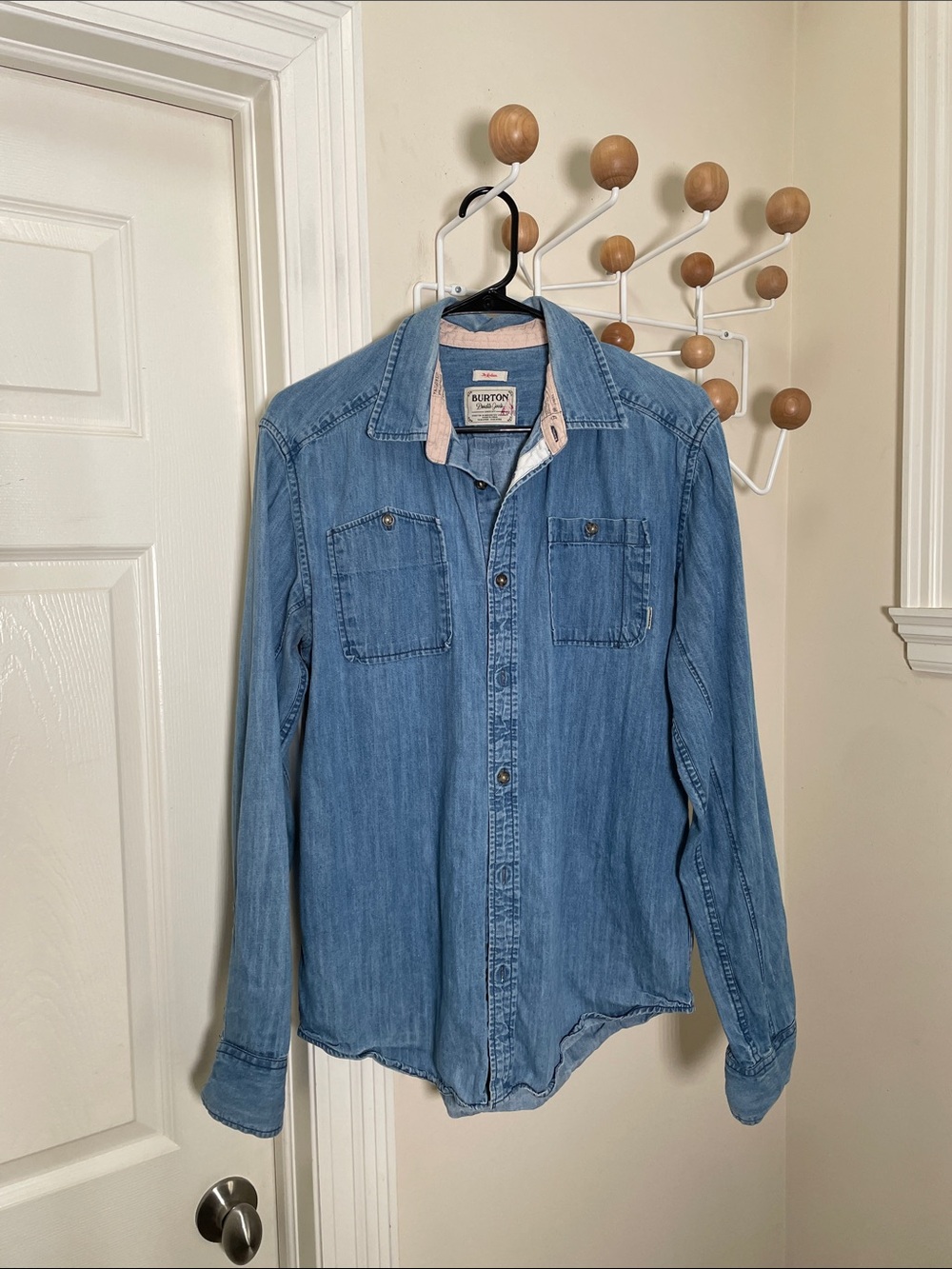 Burton - Classic Chambray Button Down Long Sleeve Shirt - Blue - M